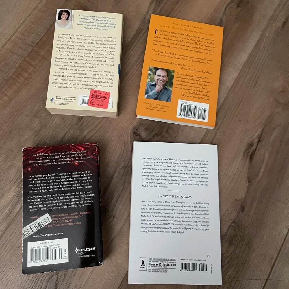 Books Bundle - Picture 2 of 2